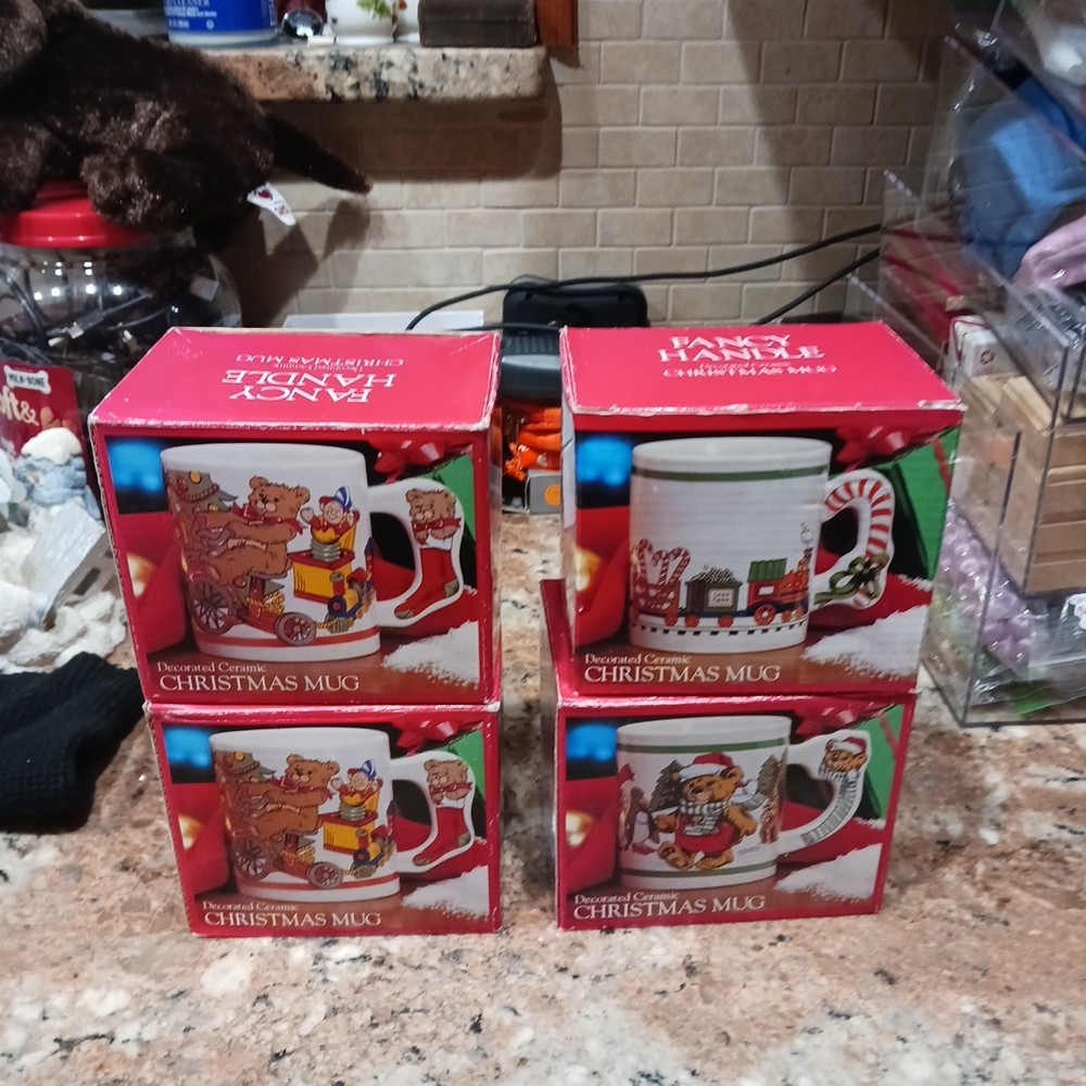 Vtg 80's Alco 4pc. Fancy Handle Decorated Ceramic Christmas Mugs Lot..